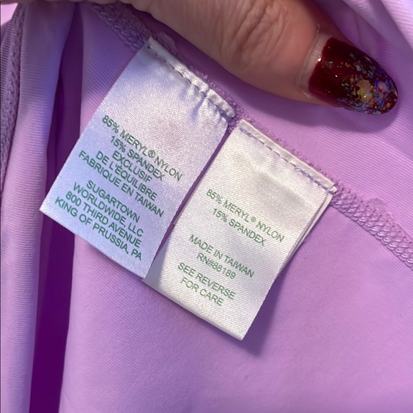 EUC Lilly Pulitzer Luxletic Renay Lilac active Tee - Picture 5 of 5